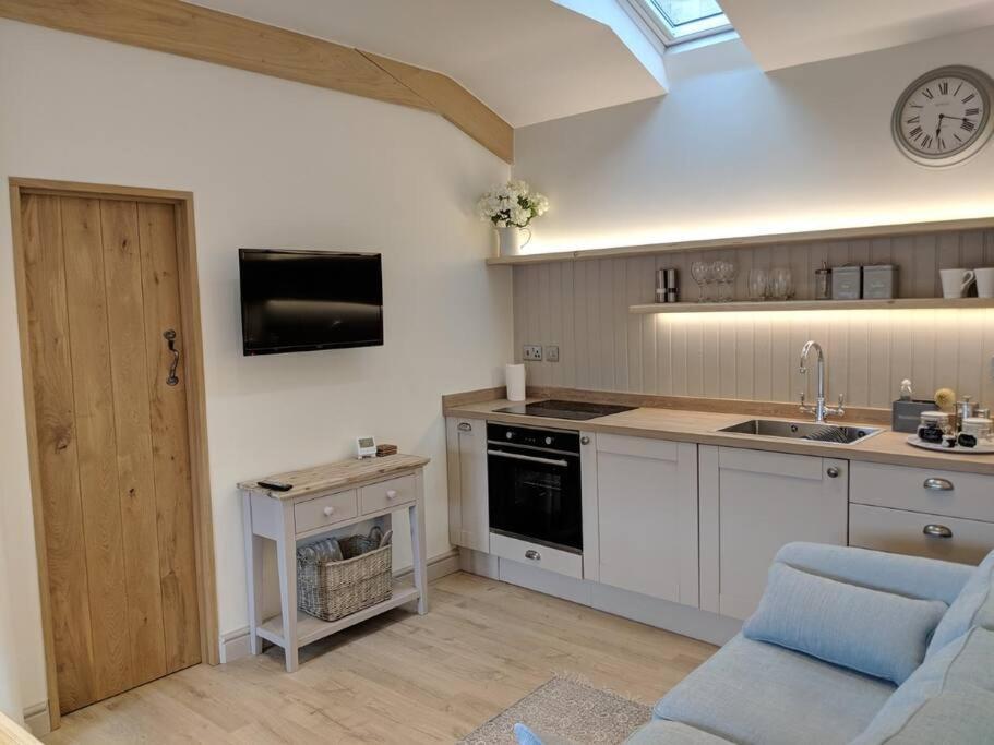Box  Barley - Cosy Stylish Apartment - Easy Access To Bath And Many Nearby Attractions מראה חיצוני תמונה